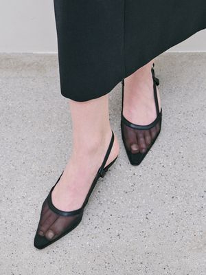 BPS25004 세미포인트 토 메쉬 슬랭백 / 2COLORS