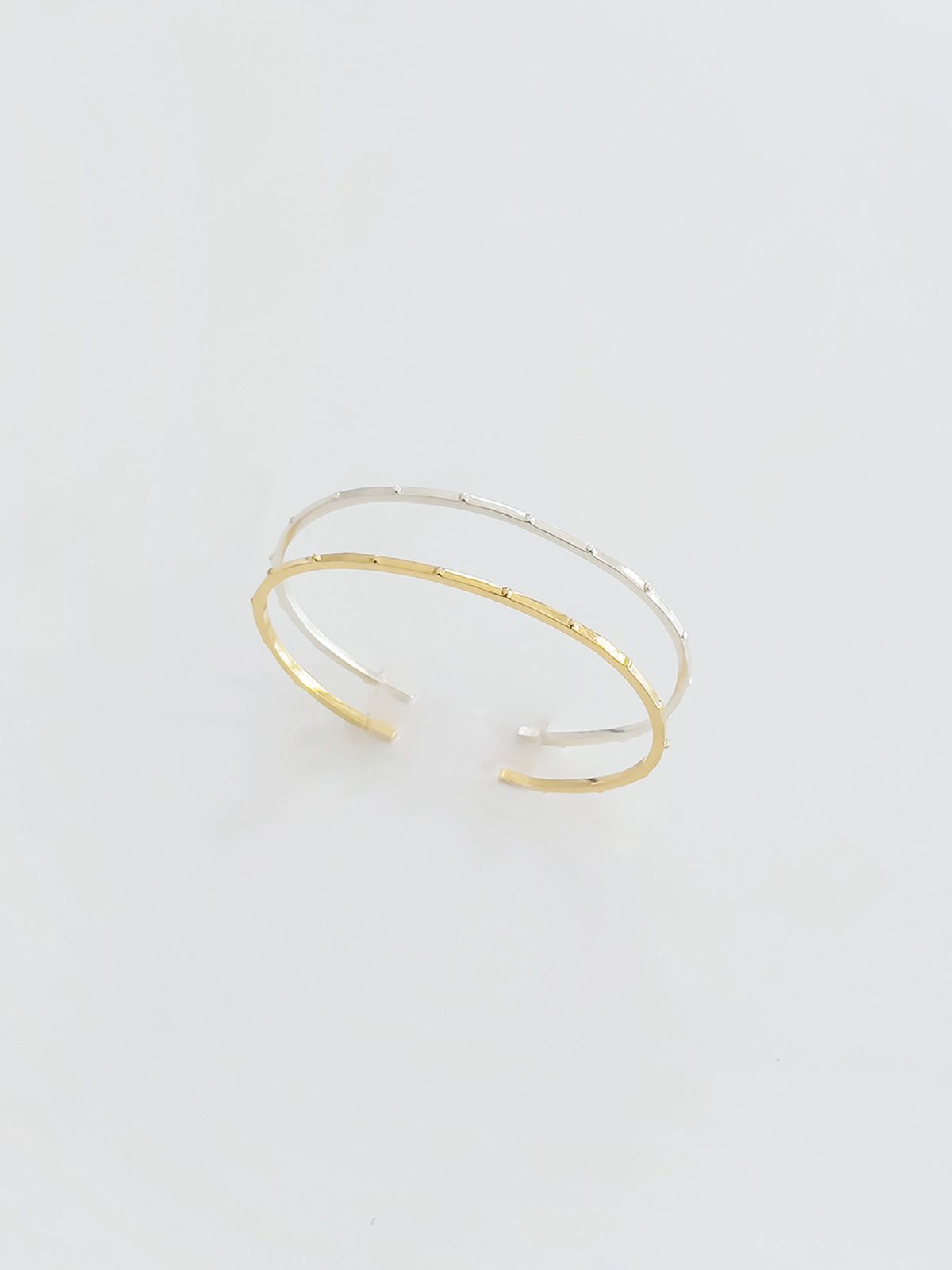 스틸 인스턴트(STILL INSTANT) Tide Dot Bangle / Bracelet