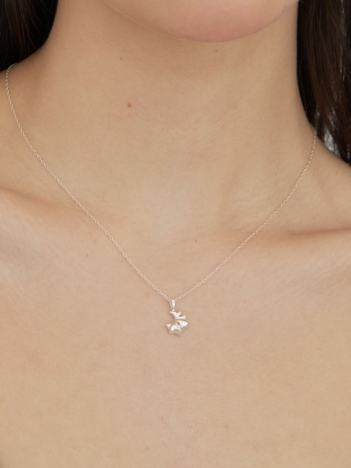 스틸 인스턴트(STILL INSTANT) Shell Spark Necklace