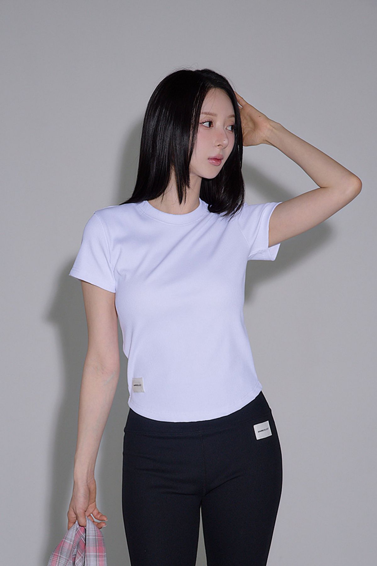 마스컬렉트(MARS COLLECT) 베이직 라운드 티셔츠 화이트