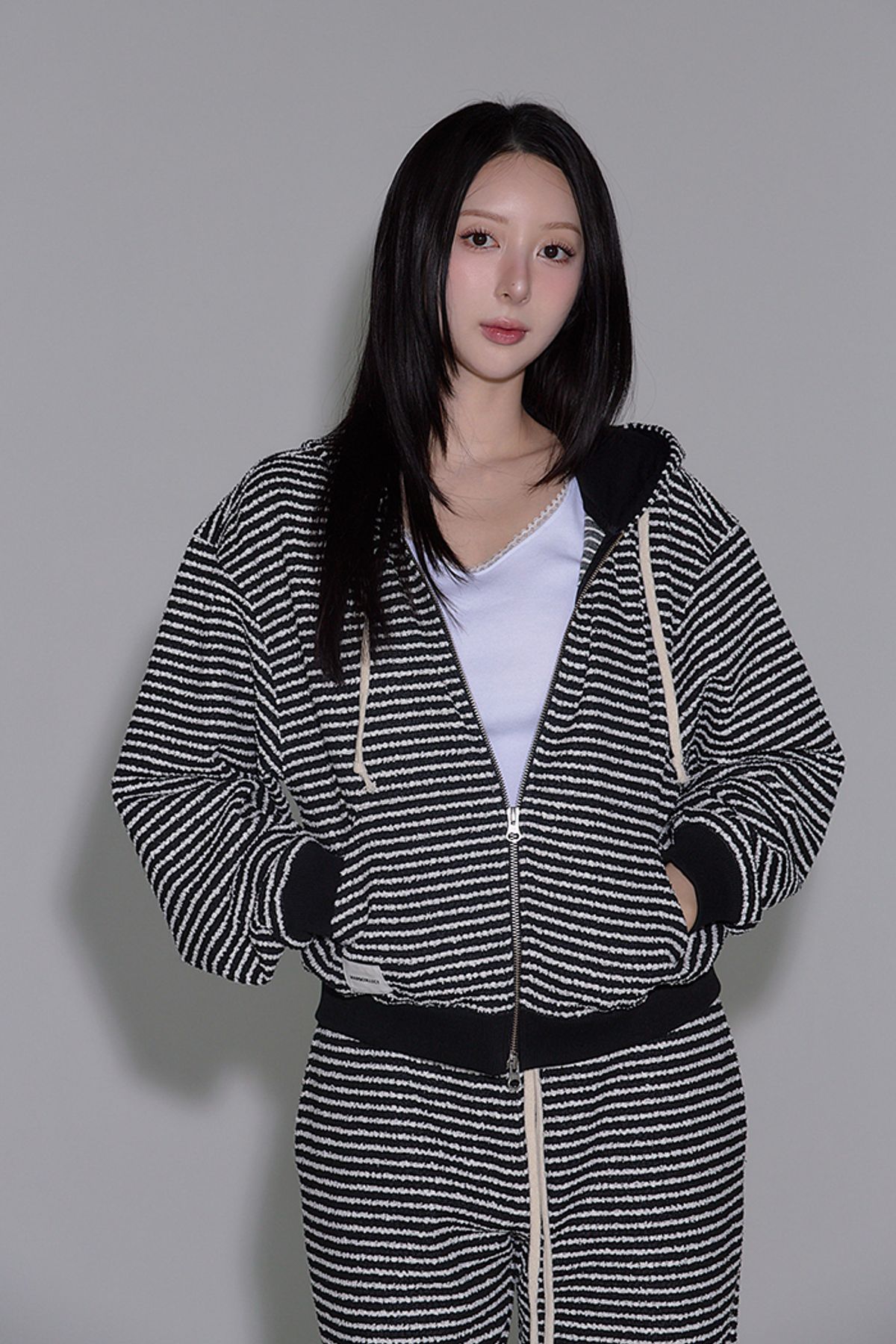 마스컬렉트(MARS COLLECT) 스트라이프 후디 집업 블랙