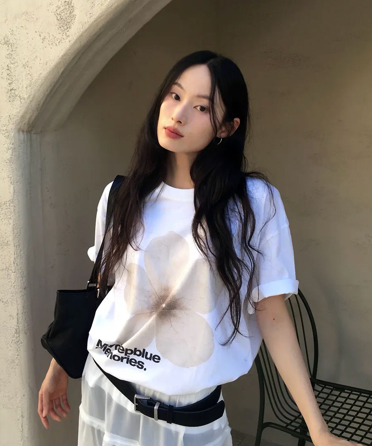 마이딥블루메모리즈(MY DEEP BLUE MEMORIES) #1 FLOWER OVER T-SHIRTS (WHITE)