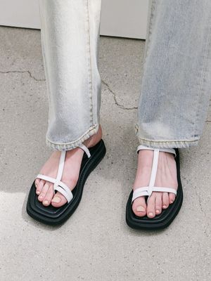 BPS25019 라인 조리 샌들 / 2COLORS