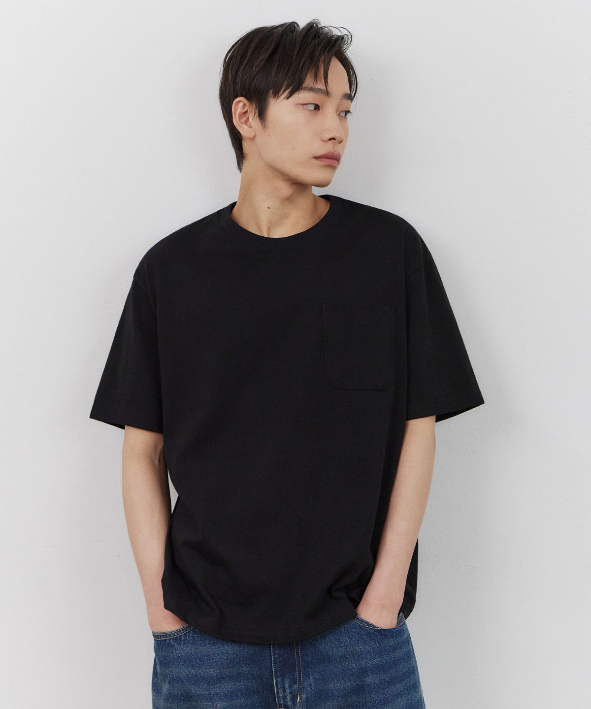 어반스터프(URBANSTOFF) 크롭 박스 티 (블랙)