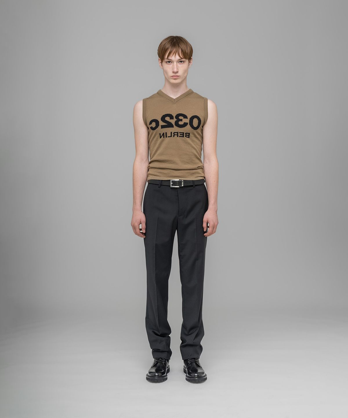 032씨(032C) (U) 셀피 탱크 세피아 그레이 SELFIE TANK SEPIA GREY
