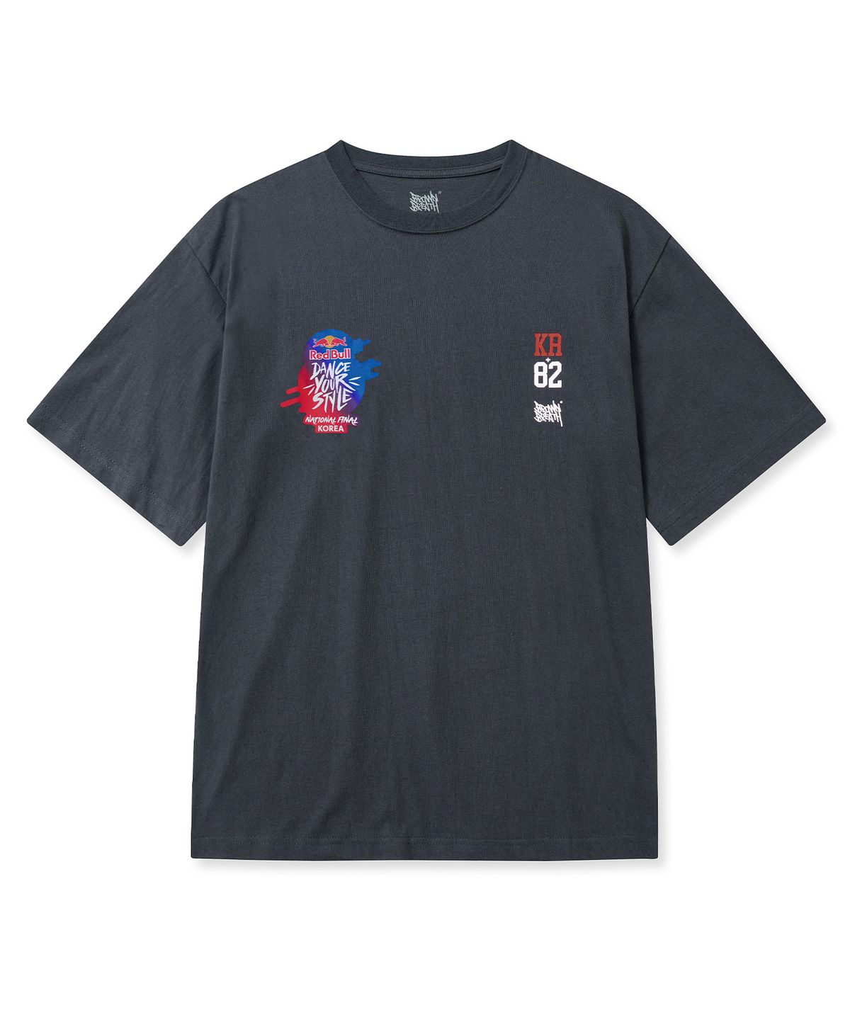 브라운브레스(BROWNBREATH) BXR REDBULL TAG TEE - CHARCOAL