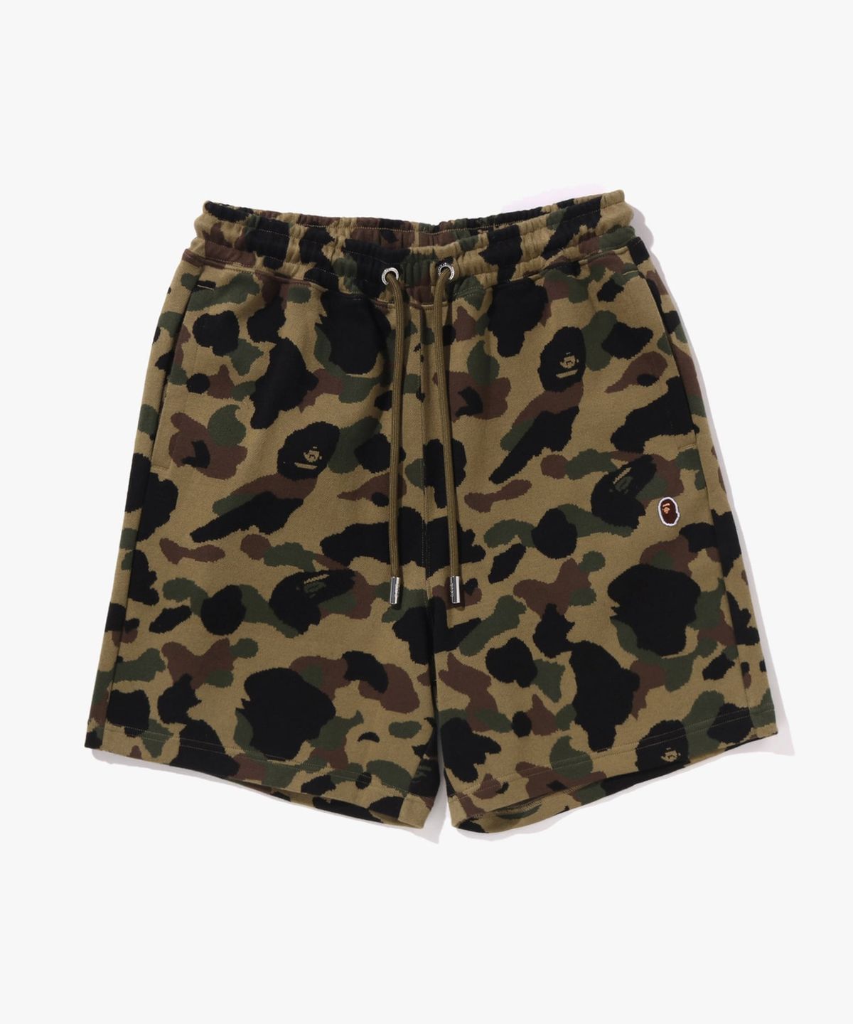 베이프(BAPE) 퍼스트 카모 자카드 원 포인트 릴랙스드 핏 스웨트 쇼츠(M) GREEN