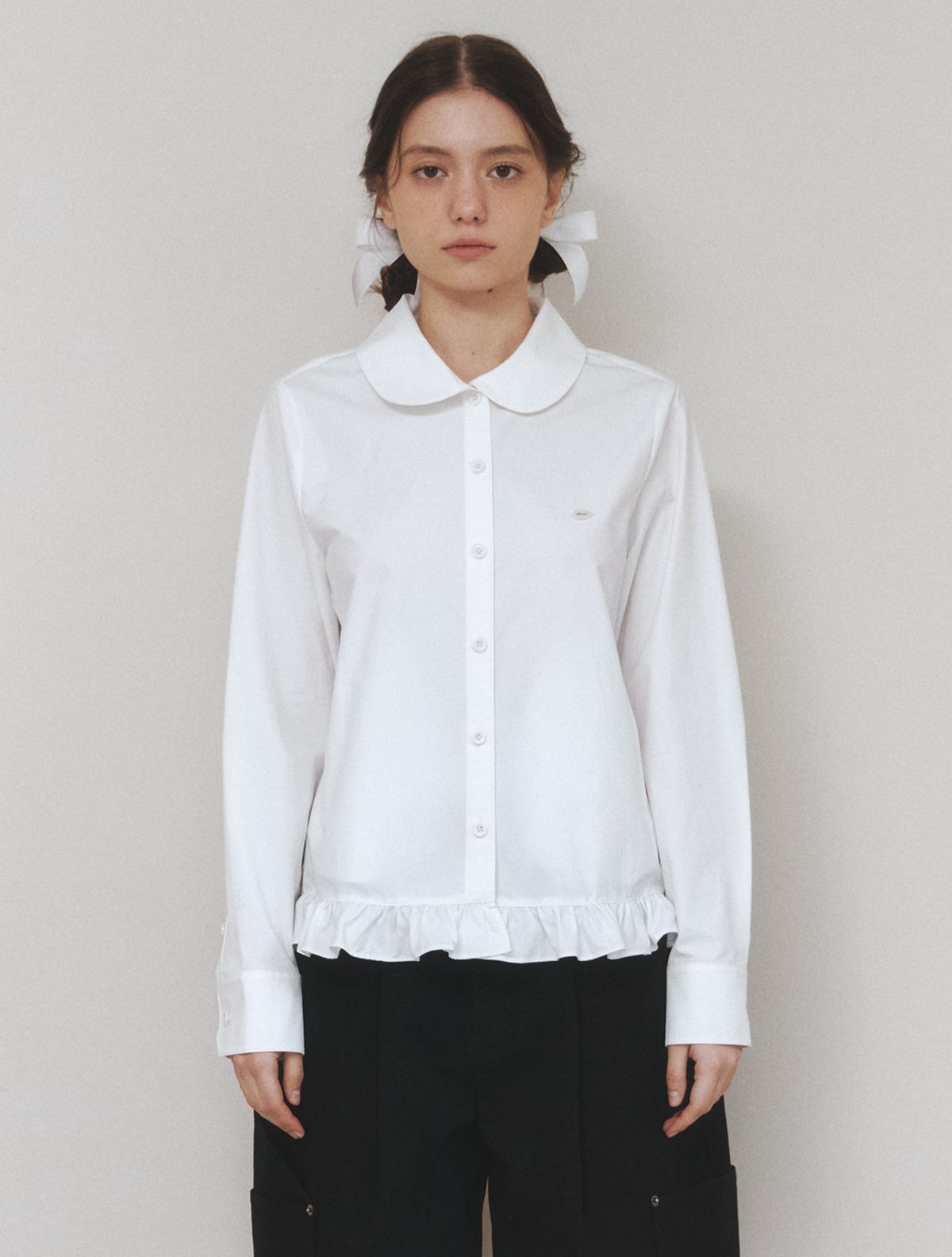 클루니(CLUNY) Round Collar Frill Blouse Shirt - white