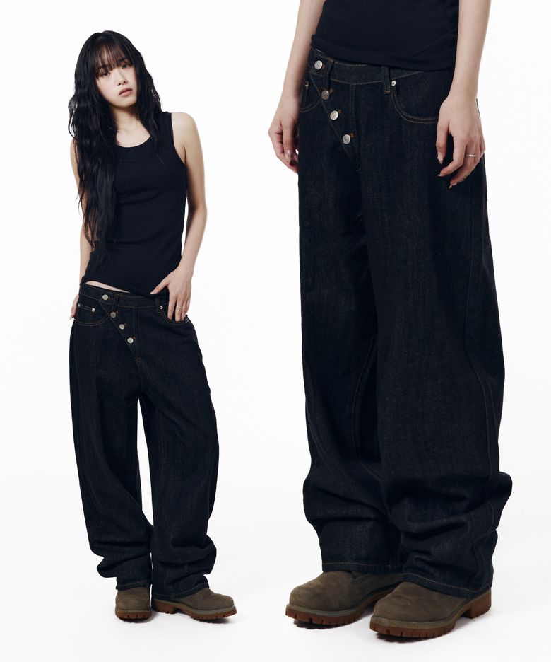 Oblique Button Denim Pants (Black)