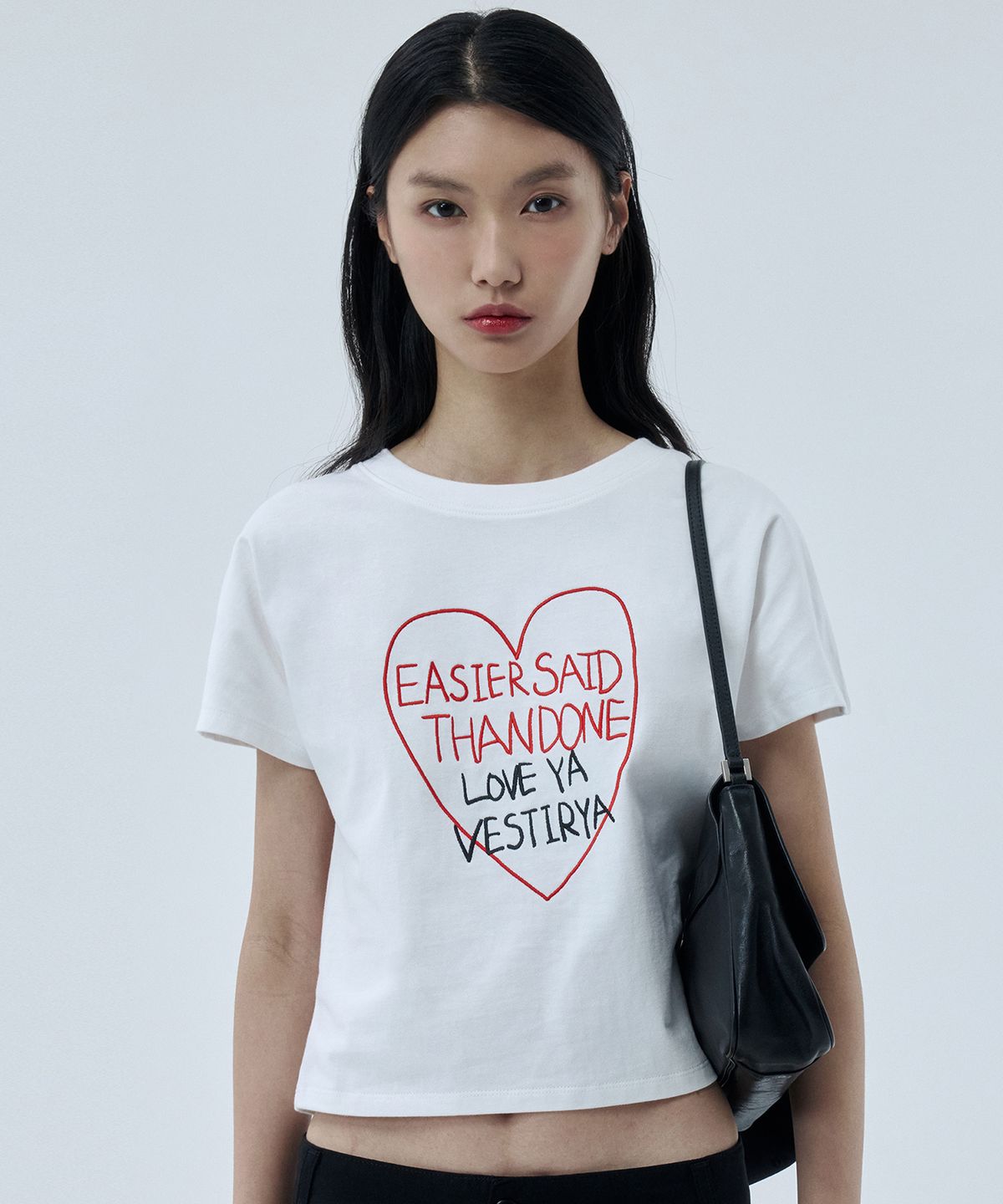 베스티리아(VESTIRYA) Heart Graffiti Crop T-shirts White