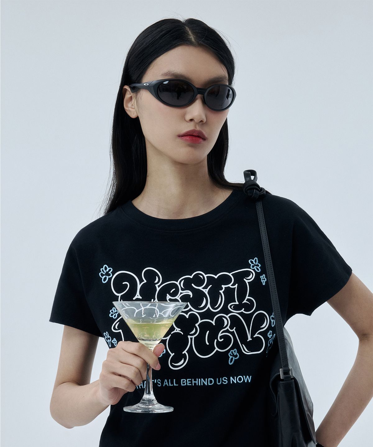 베스티리아(VESTIRYA) Lovely Bubble Crop T-shirts Black