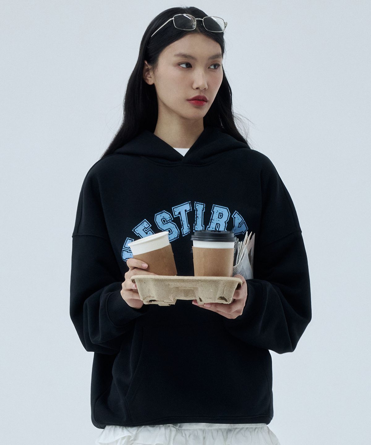 베스티리아(VESTIRYA) Heritage Arch Logo Over fit Hoodie Black