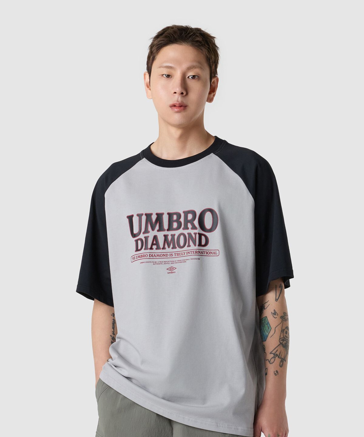 엄브로(UMBRO) 래그런 반팔 티셔츠 라이트 그레이(UQ323CRS72)