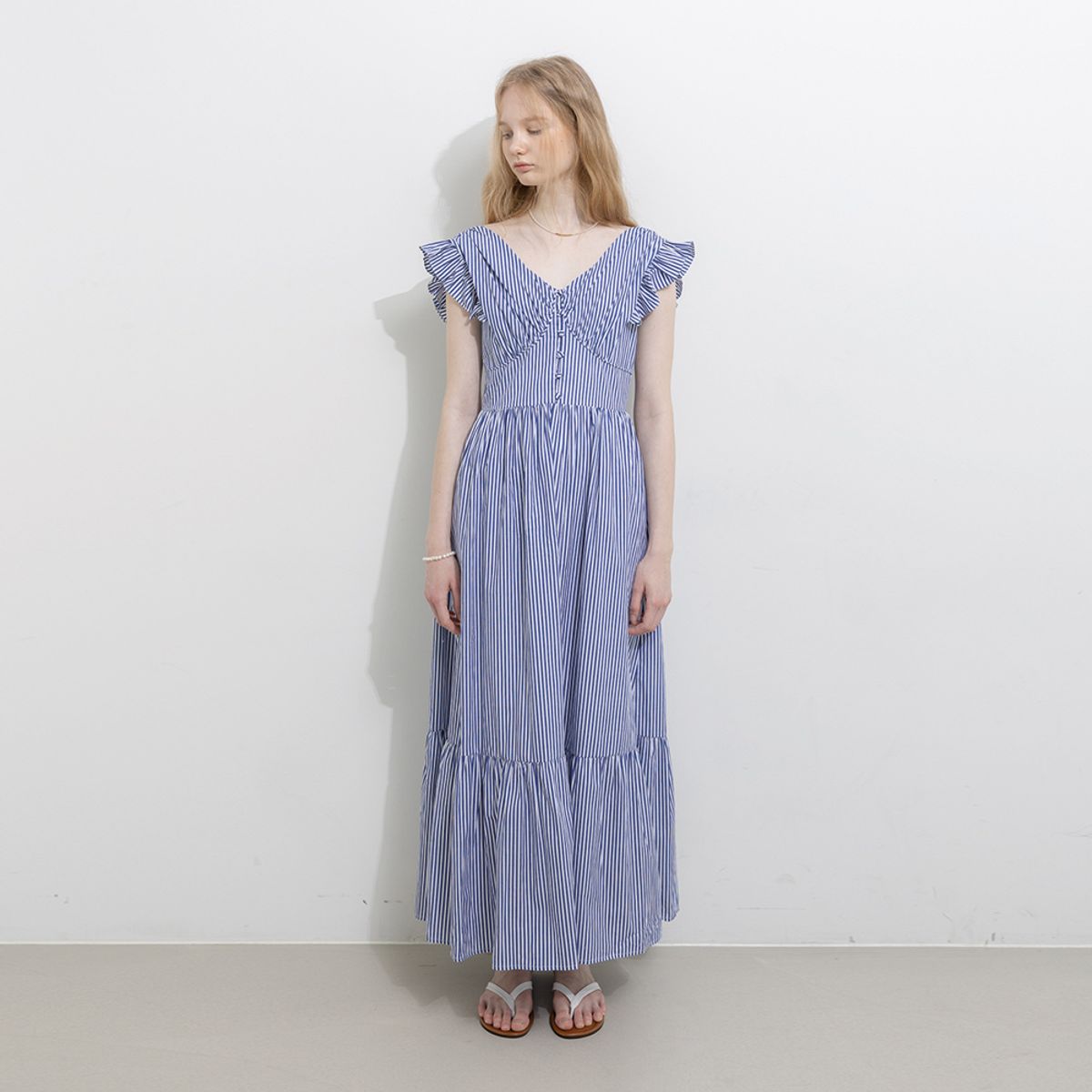 웬스데이딜라잇(WEDNESDAY DELIGHT) WD_Blue vertical stripes dress