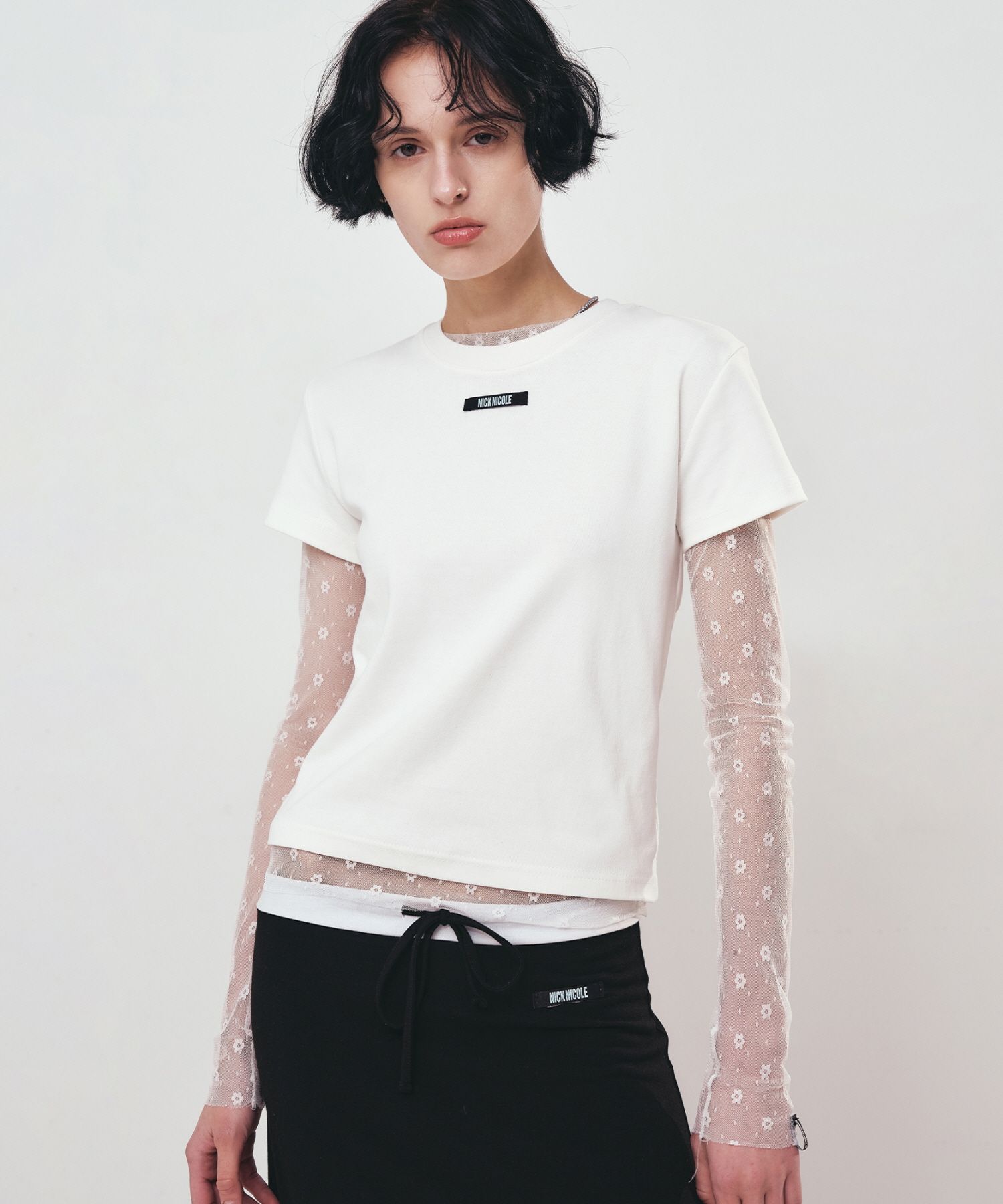 【NICK&NICOLE】 LABEL RIBBED HALF TOP /追跡付 MUSINSA公式 | NICK&NICOLE LABEL RIBBED HALF TOP_IVORY