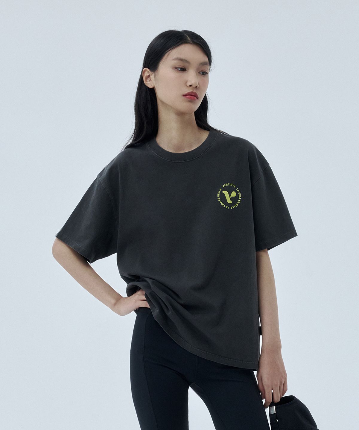 베스티리아(VESTIRYA) Vestirya Essential T-shirts Charcoal