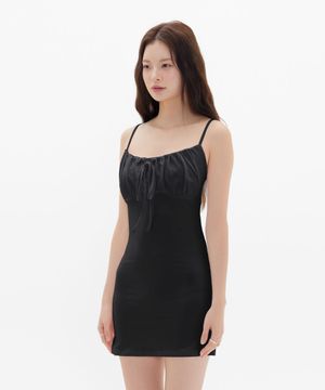 캡 내장 리본 끈 나시 원피스-블랙