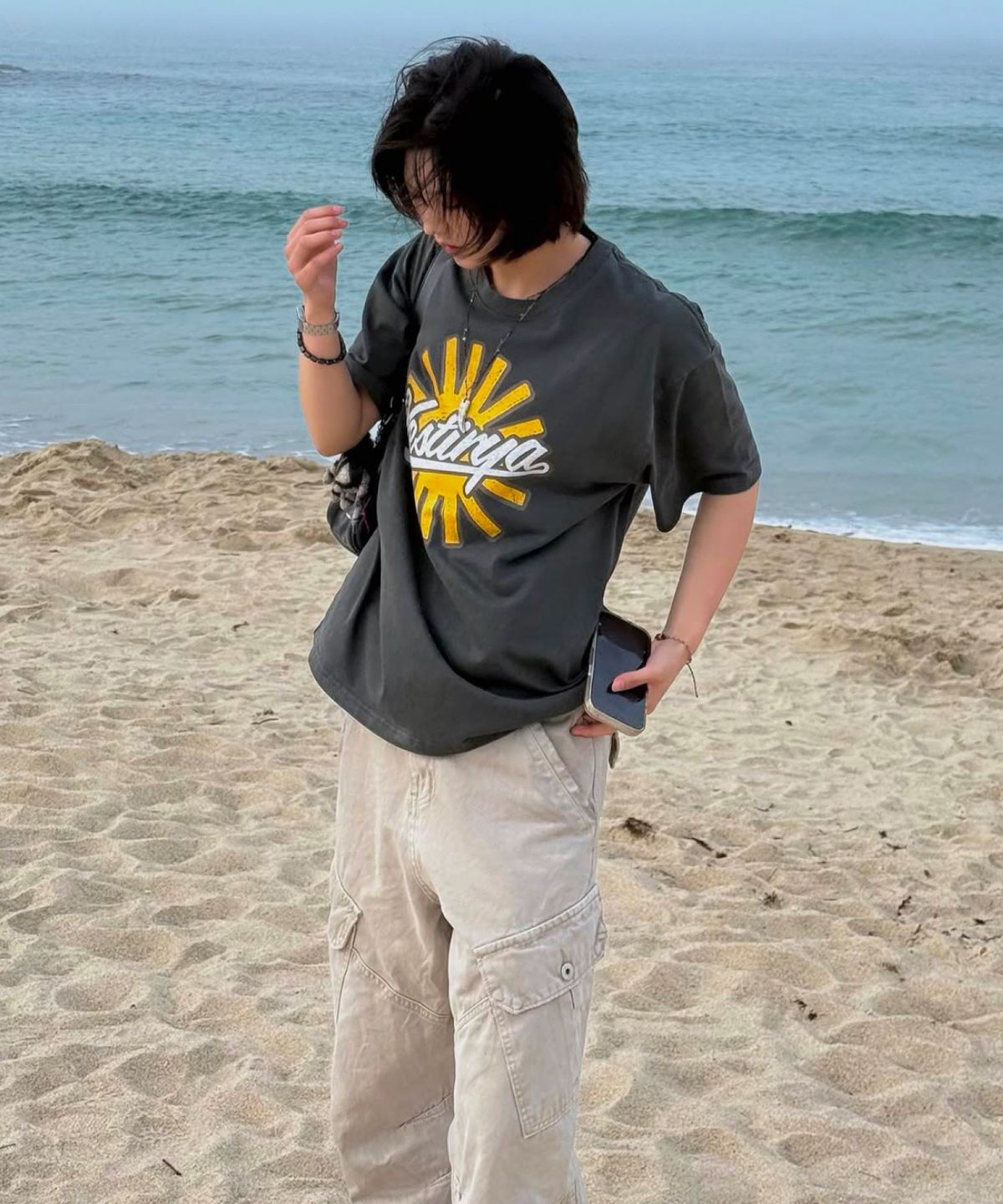 베스티리아(VESTIRYA) Sunbeam Logo T-shirts Charcoal