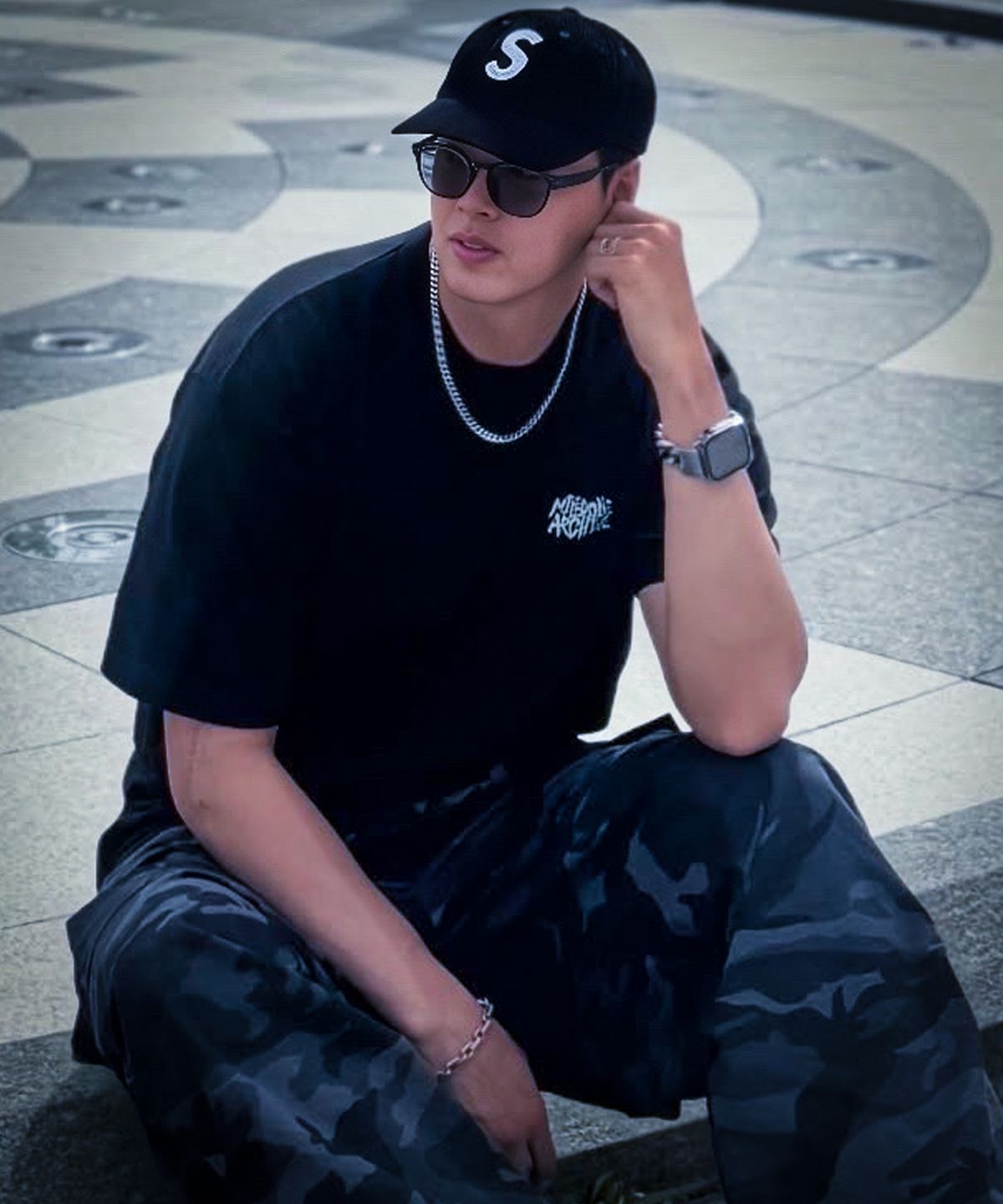 더마일(THEMILE) MILE DONE CREW [BLACK]