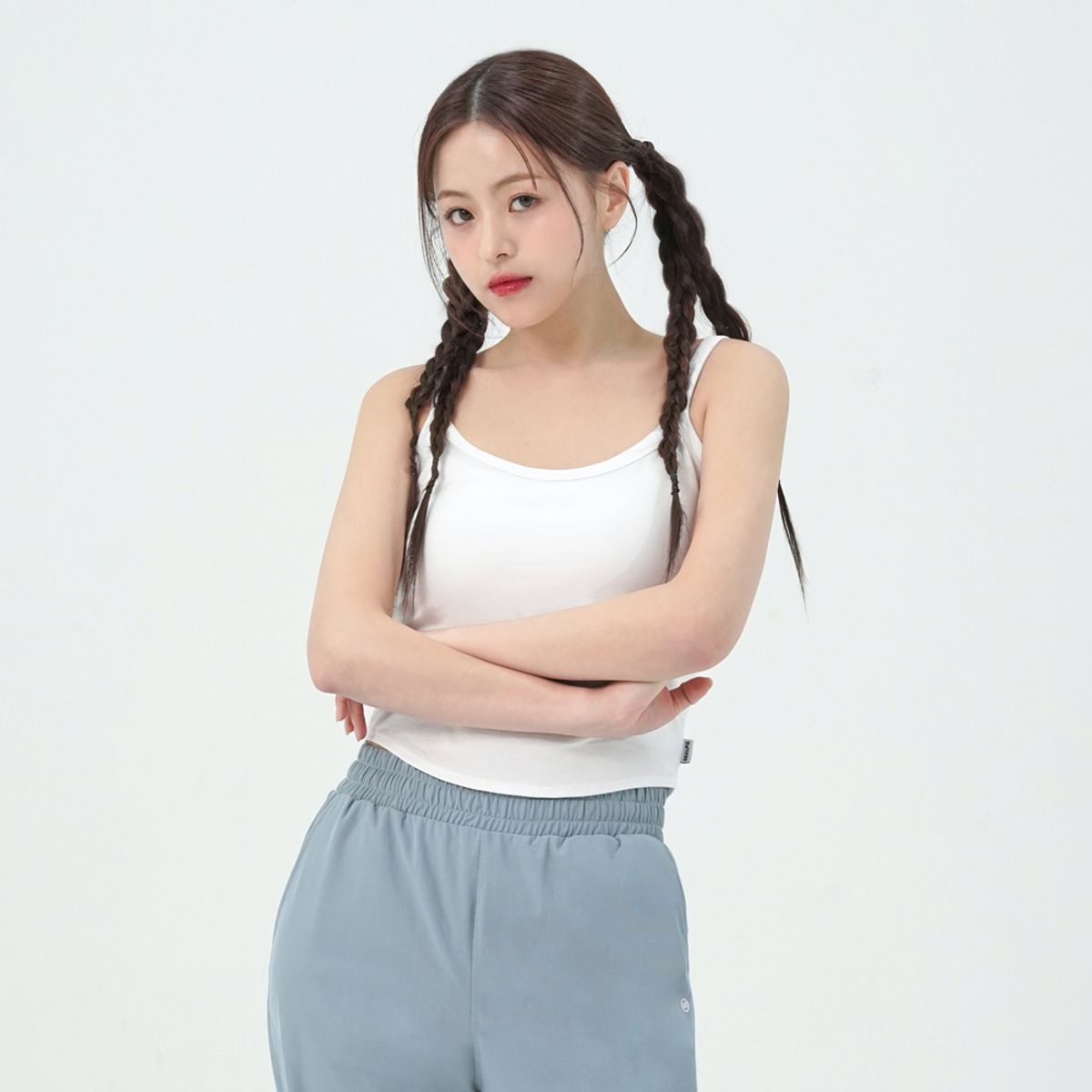 스컬피그(SKULLPIG) SWT25041-02 코트닉 라운드 슬리브리스 화이트