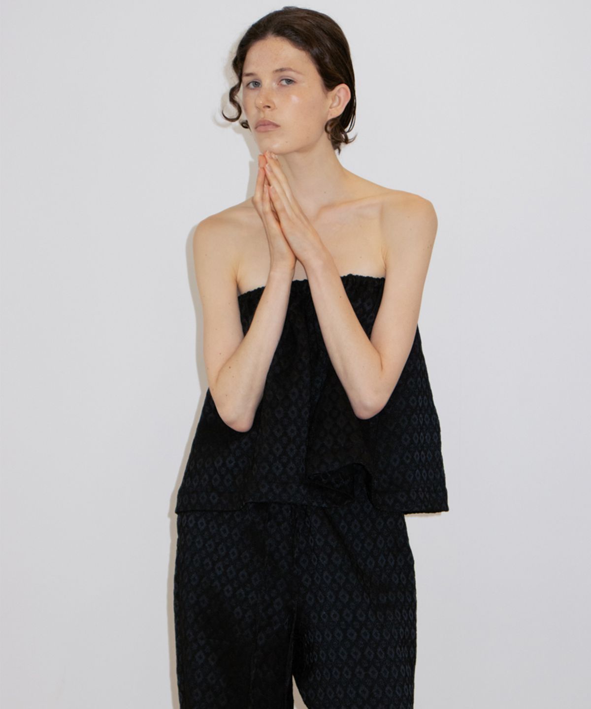 수수무(SUSUMU) NASI SKIRT TOP - black jacquard