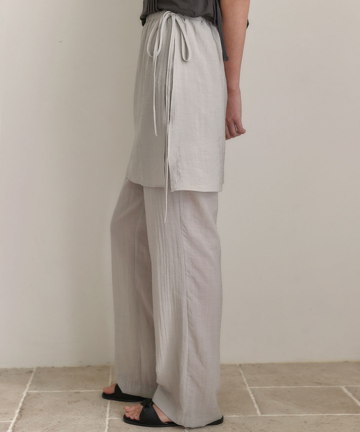 아우로(OURO) SHEER SKIRT PANTS [ GRAY ]