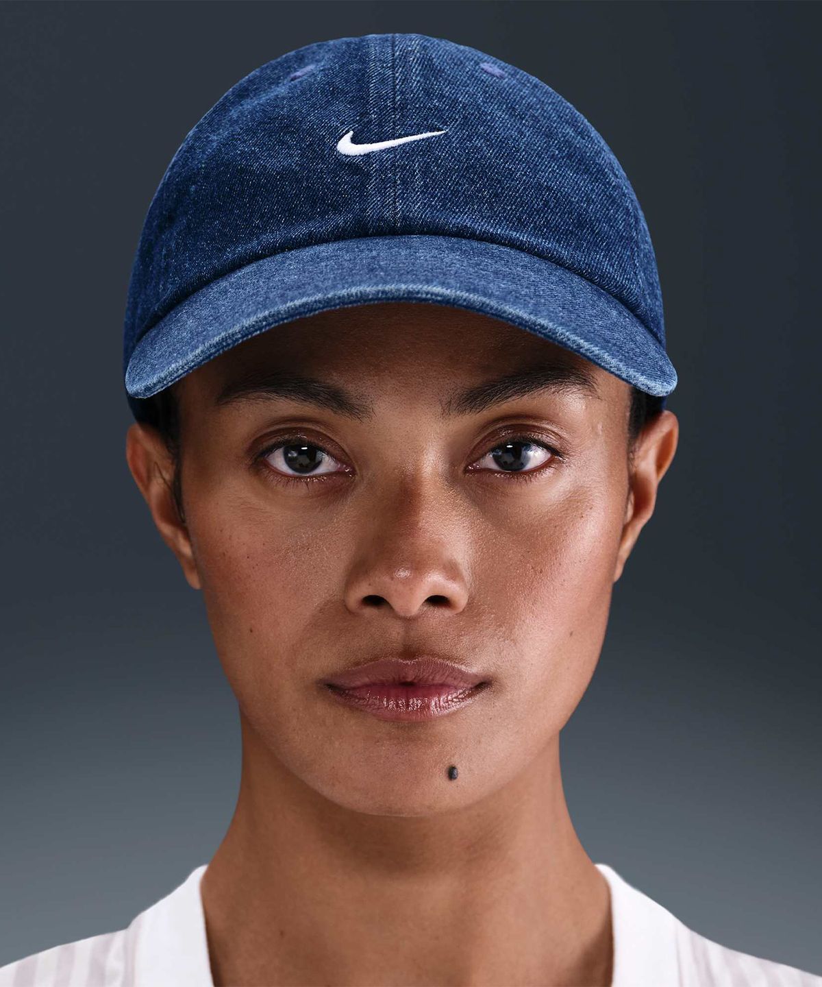 나이키(NIKE) 클럽 언스트럭처 데님 캡 - 칼리지 네이비:화이트 / HF0383-419