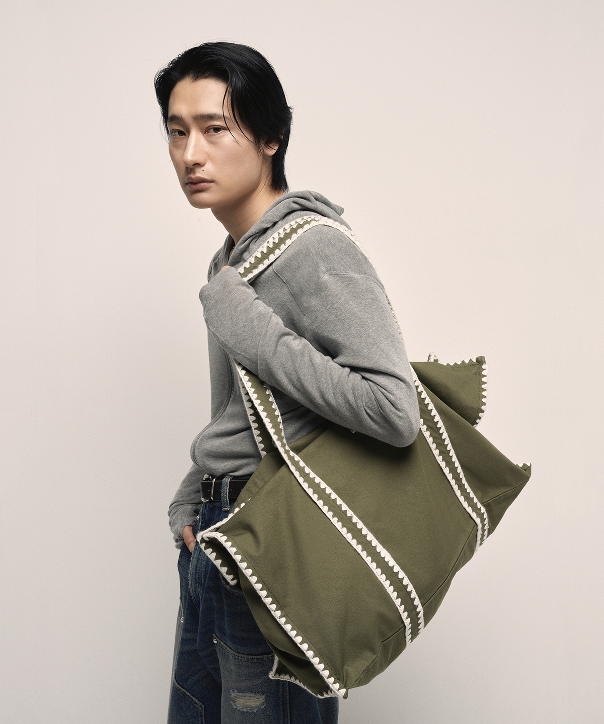무라(MURRA) 니들워크 숄더백 _ 올리브