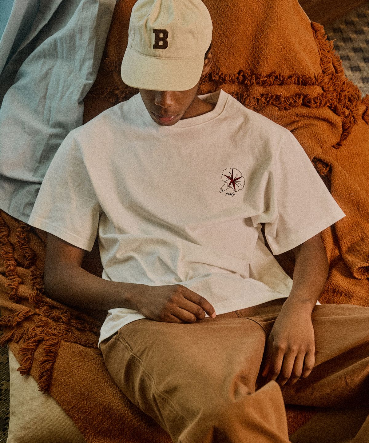 필프(PEALP) Morning Glory Essential T-Shirt (Off White)