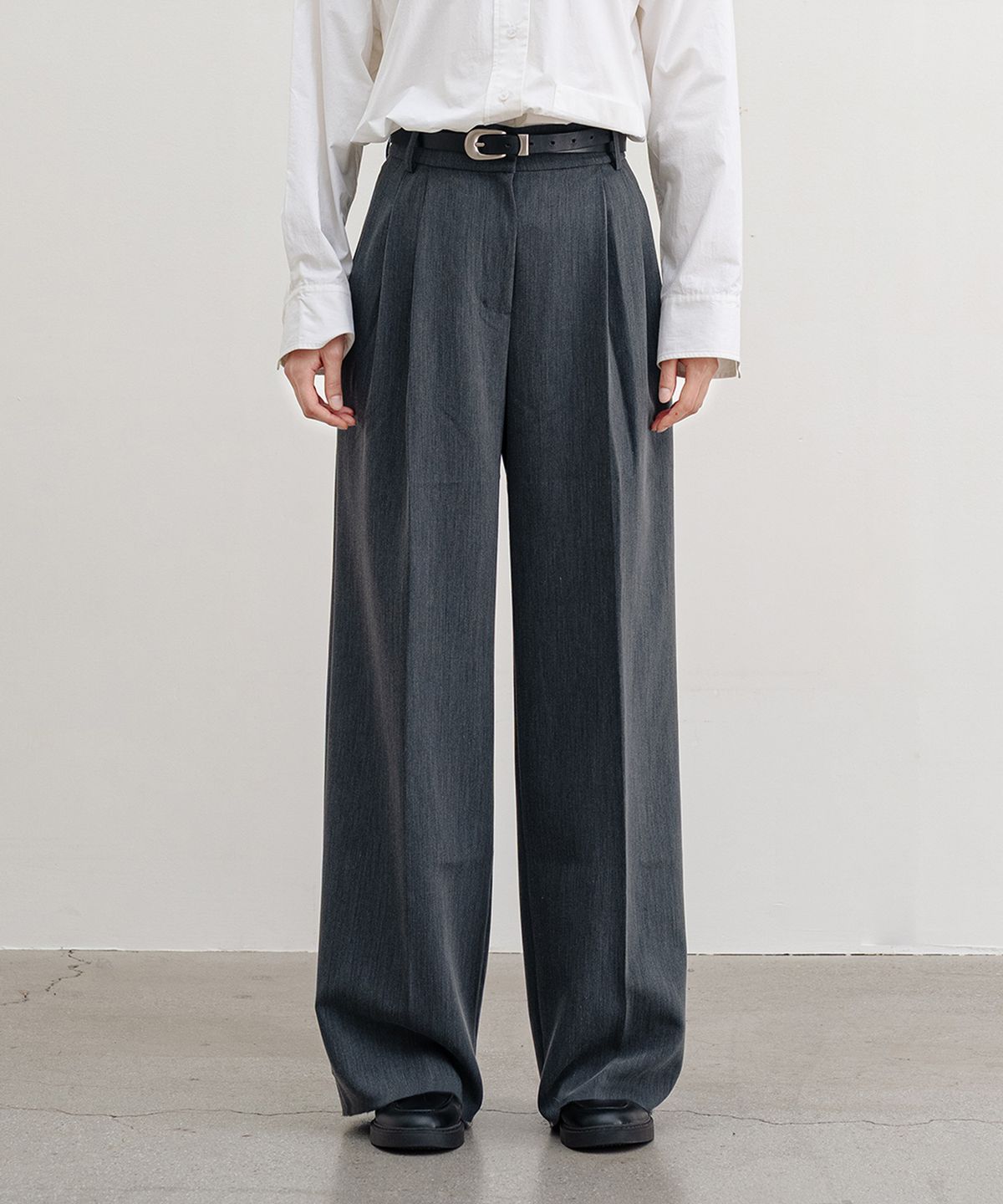 클루니(CLUNY) Moment Classic Pintuck Wide Pants - Gray