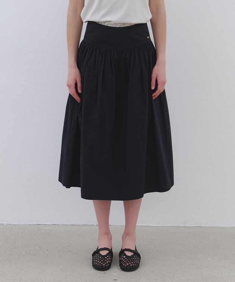 Muse Shirring Flare Long Skirt - black