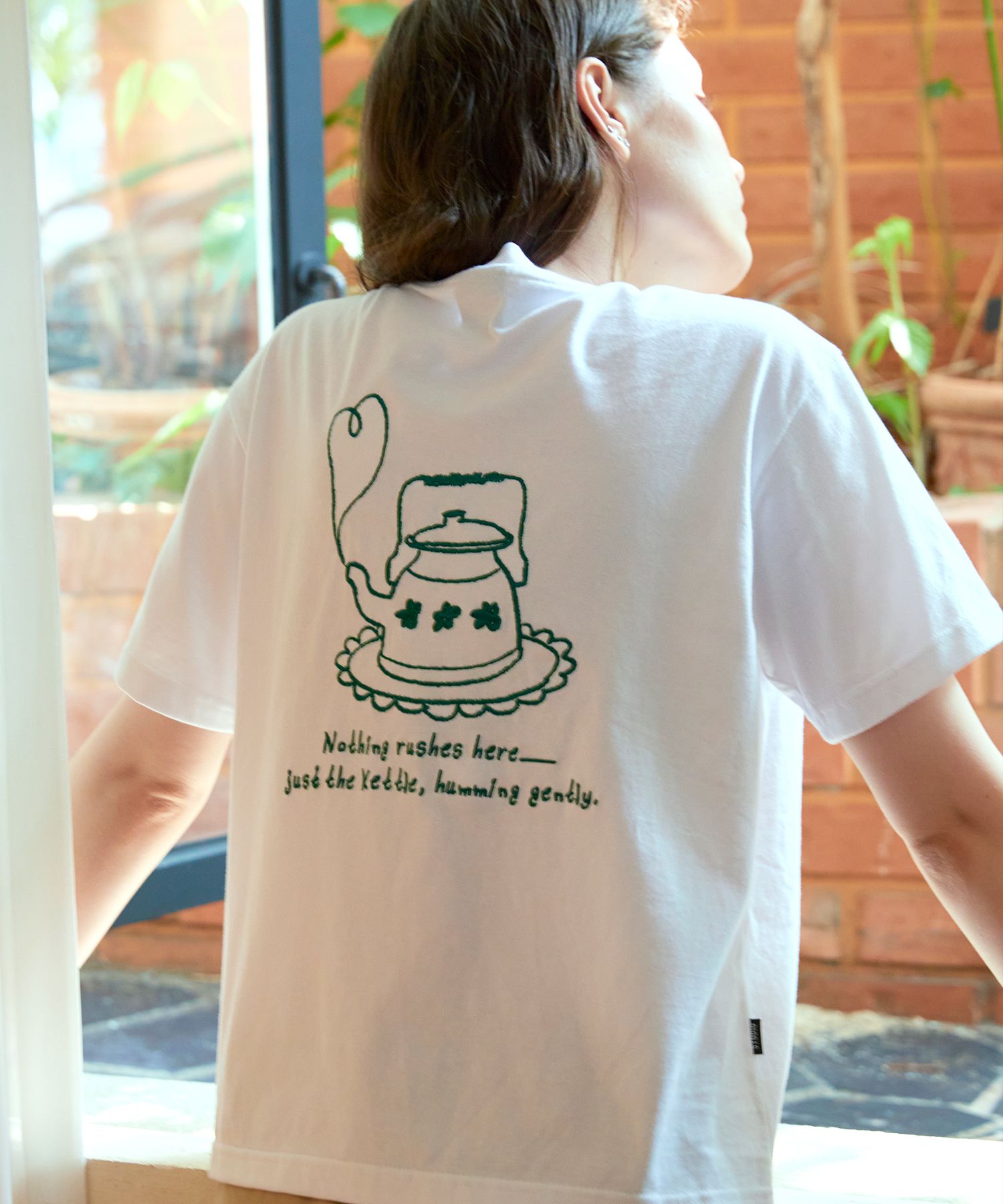 [CPGN STUDIO]★HUMMING KETTLE EMBROIDERY CROP S/S T-SHIRT MUSINSA | CPGN STUDIO Humming Kettle Embroidery CROP Short
