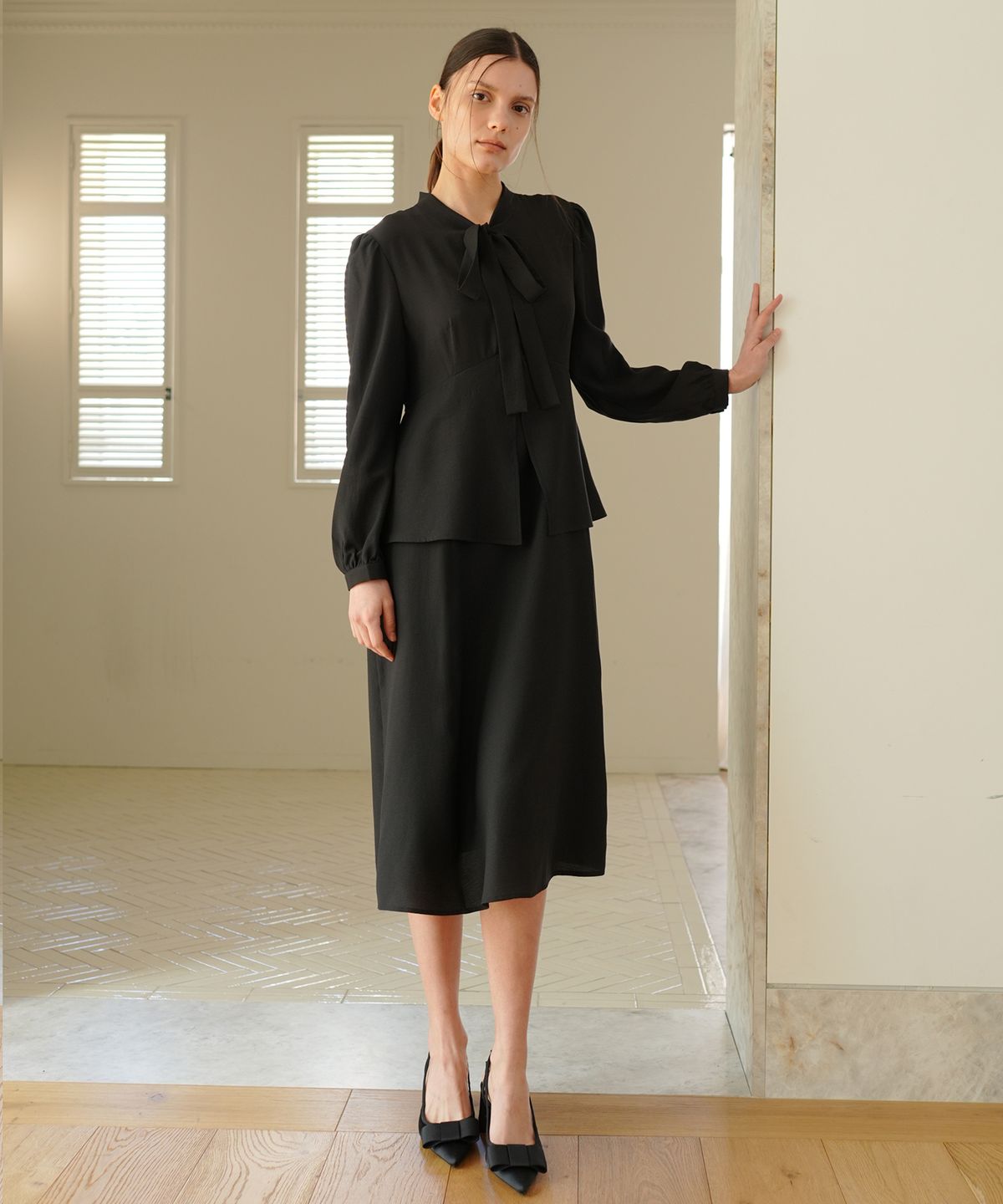 폴앤앨리스(PAUL&ALICE) RIBBON TIE DRESS / BLACK