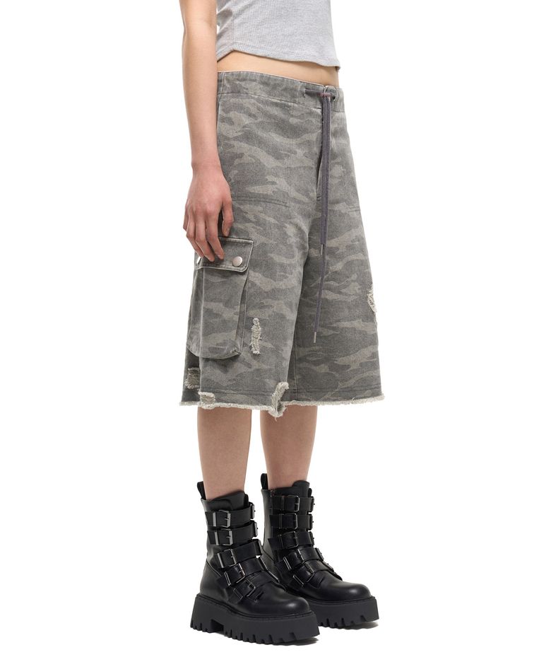 VINTAGE CAMO SHORTS
