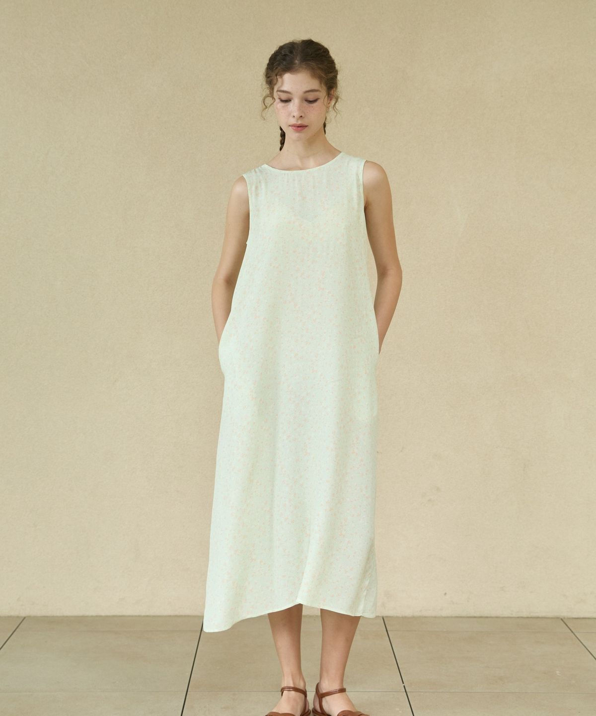위오이(WIOE) Floral String Sleeveless Dress_Green