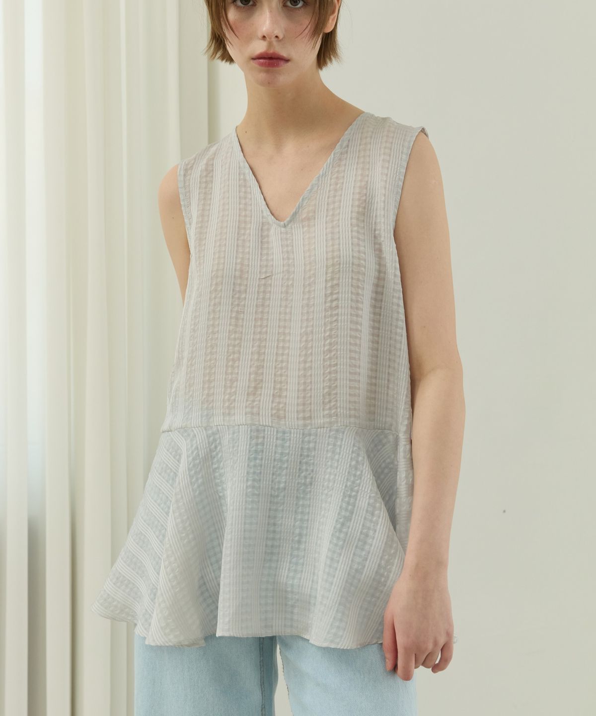 위오이(WIOE) Check Stripe Mix Top_Light grey