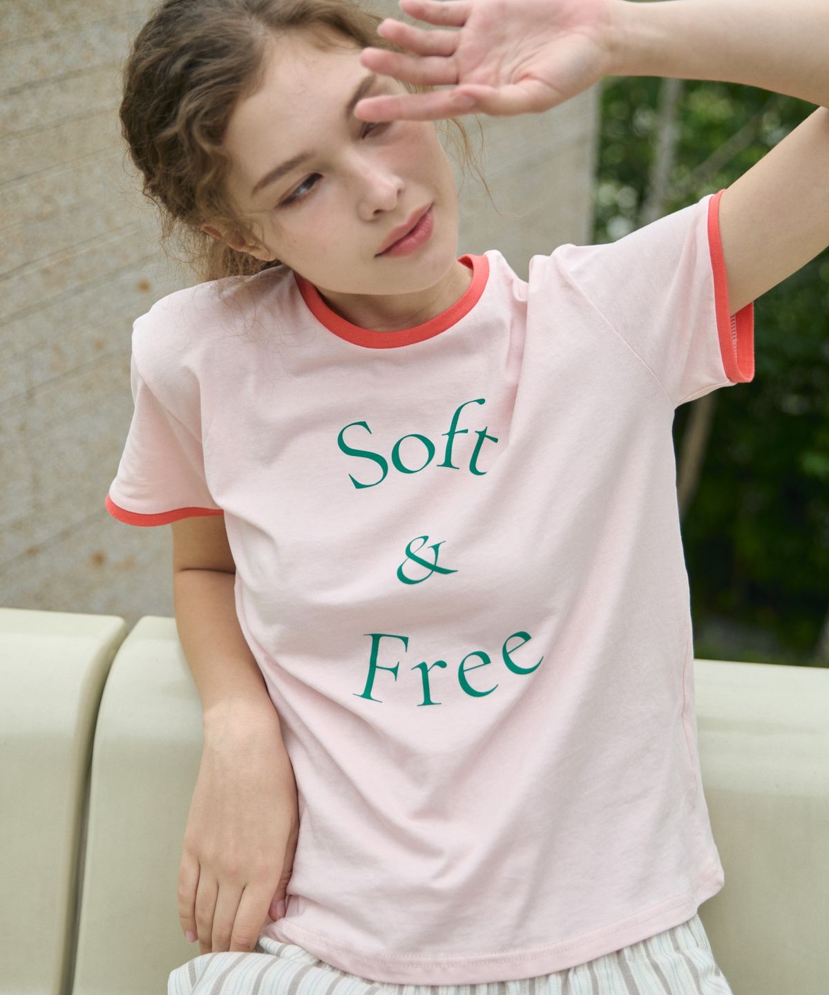 위오이(WIOE) Soft n Free Ringer Tshirt_Peach
