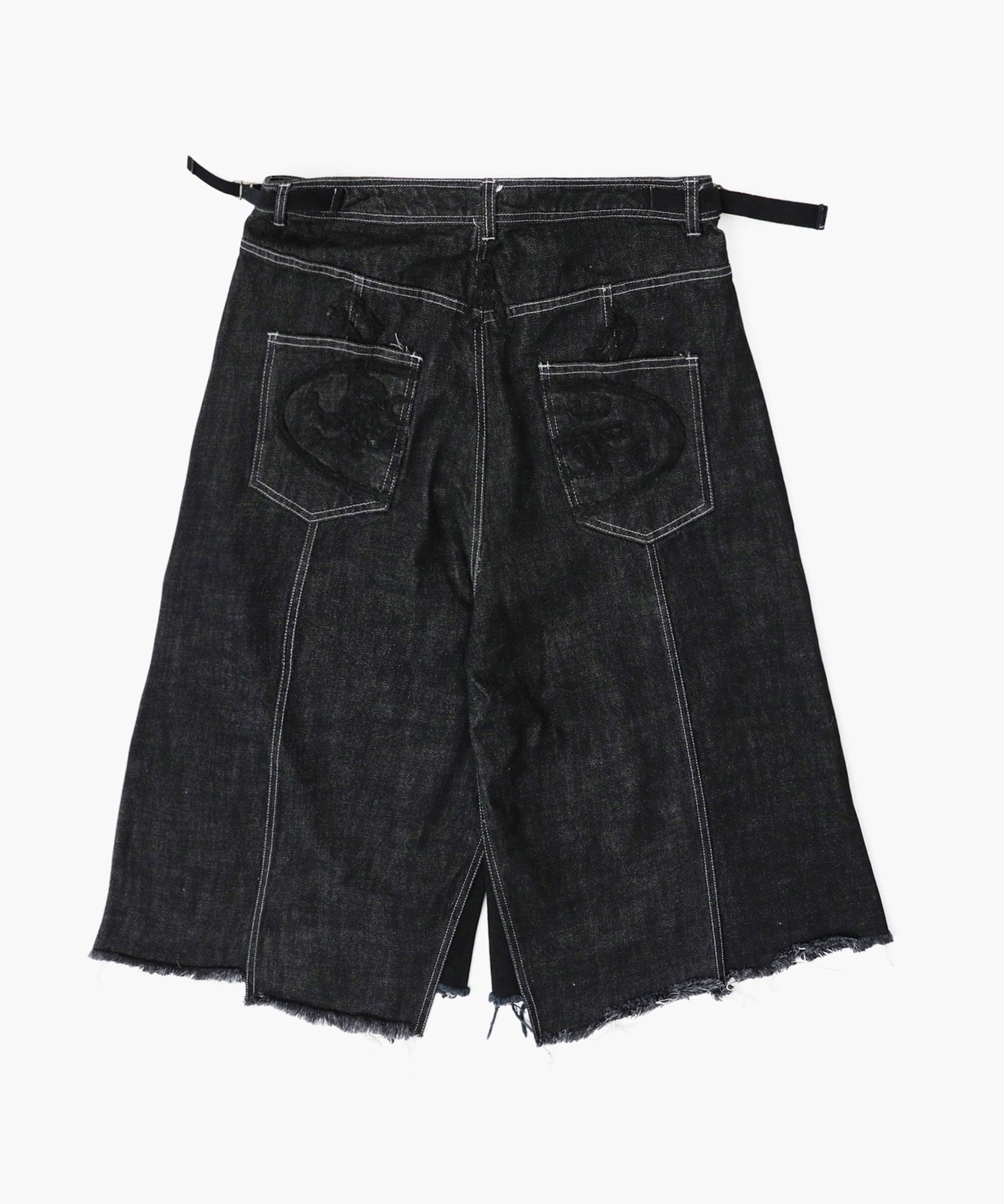 【BADBLOOD】Lion Patch Bermuda Denim Pants ★男女共用★ MUSINSA | BADBLOOD Lion Patch Bermuda Denim Pants - Black