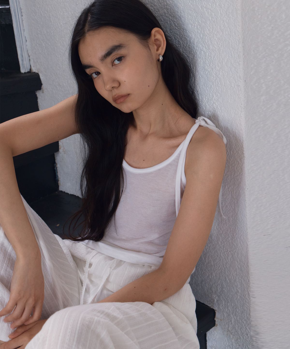 38컴온커먼(38COMEONCOMMON) Two-way Halter Sleeveless (White)