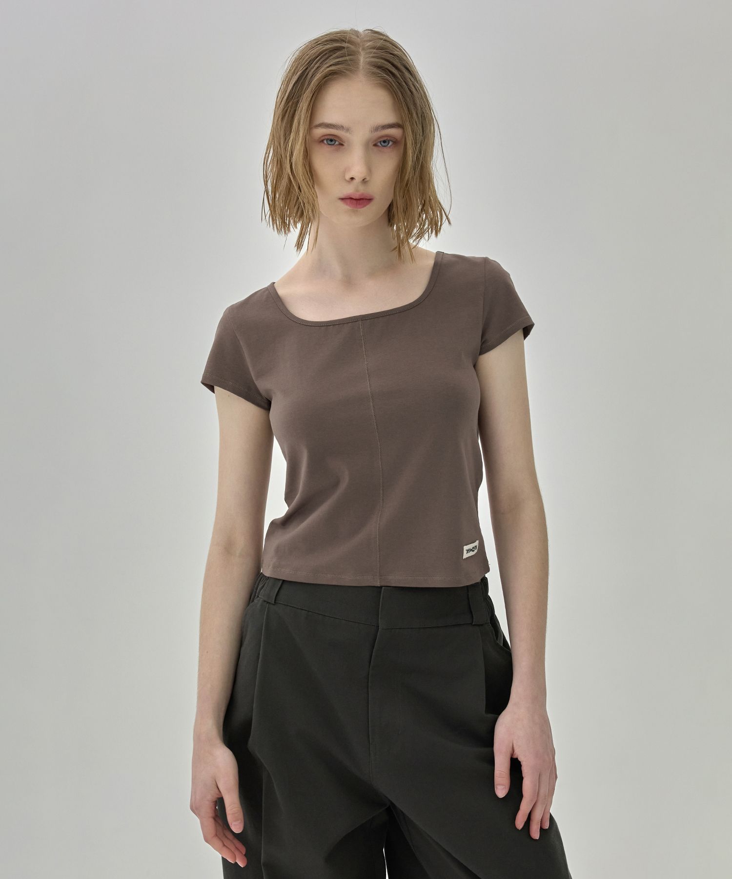 [WOOALONG]★25SS★韓国人気★Skin Soft Square Neck T-shirt MUSINSA | WOOALONG Skin Soft Square Neck T-shirt - TAN BROWN