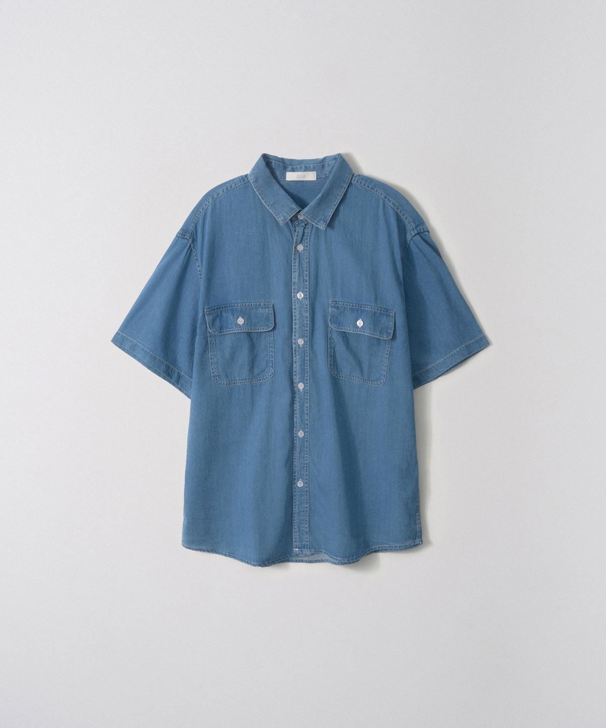 이지오(EZIO) Two-pocket denim short-sleeved shirt_Blue