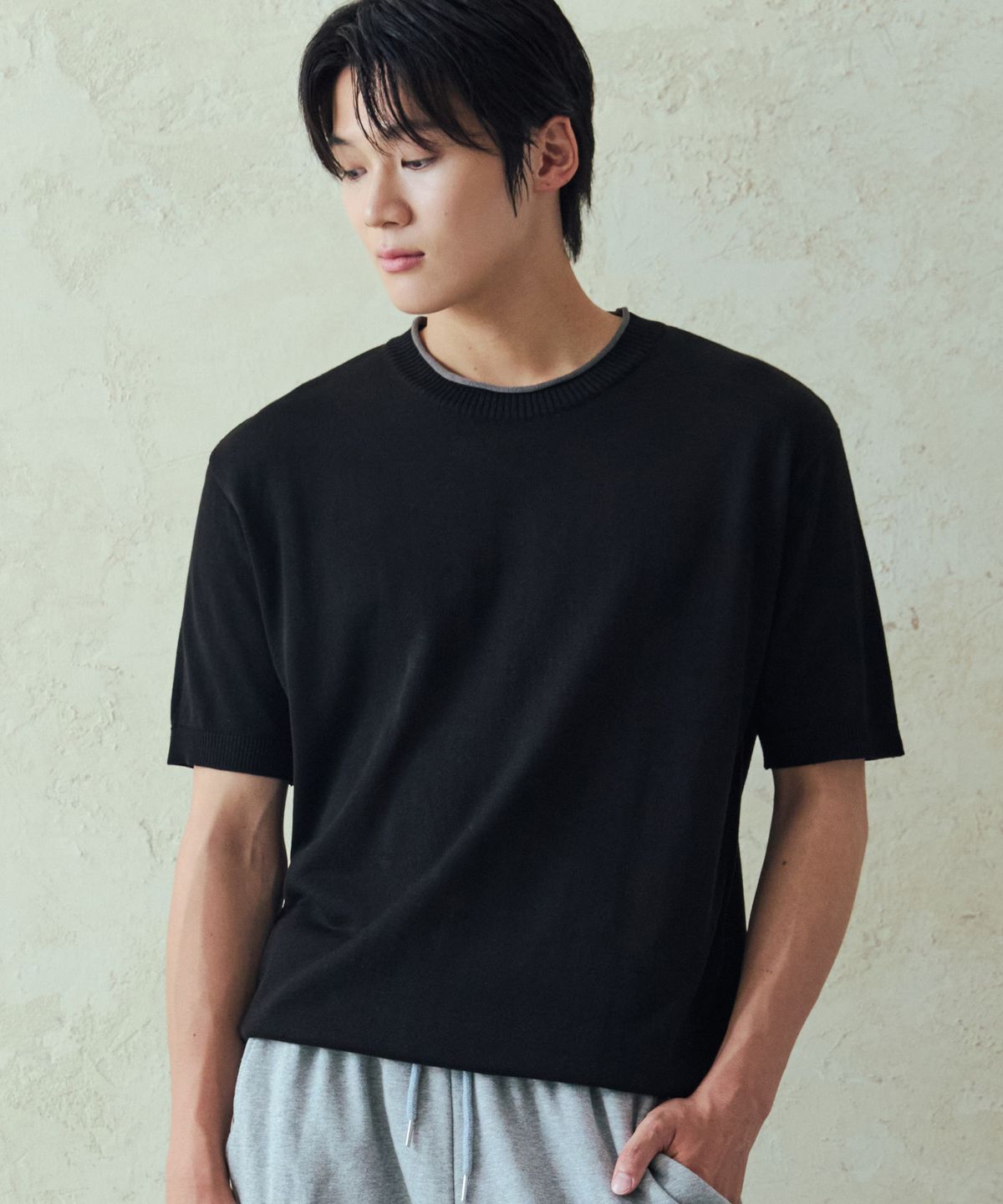 노드유(NODU) 넥포인팅 반팔 니트 [블랙]