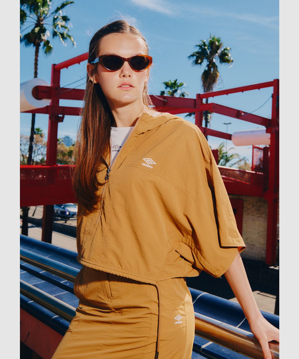 엄브로(UMBRO) 썬샤워 솔리드 우먼스 후드 아노락 브라운(UQ322CWT71)