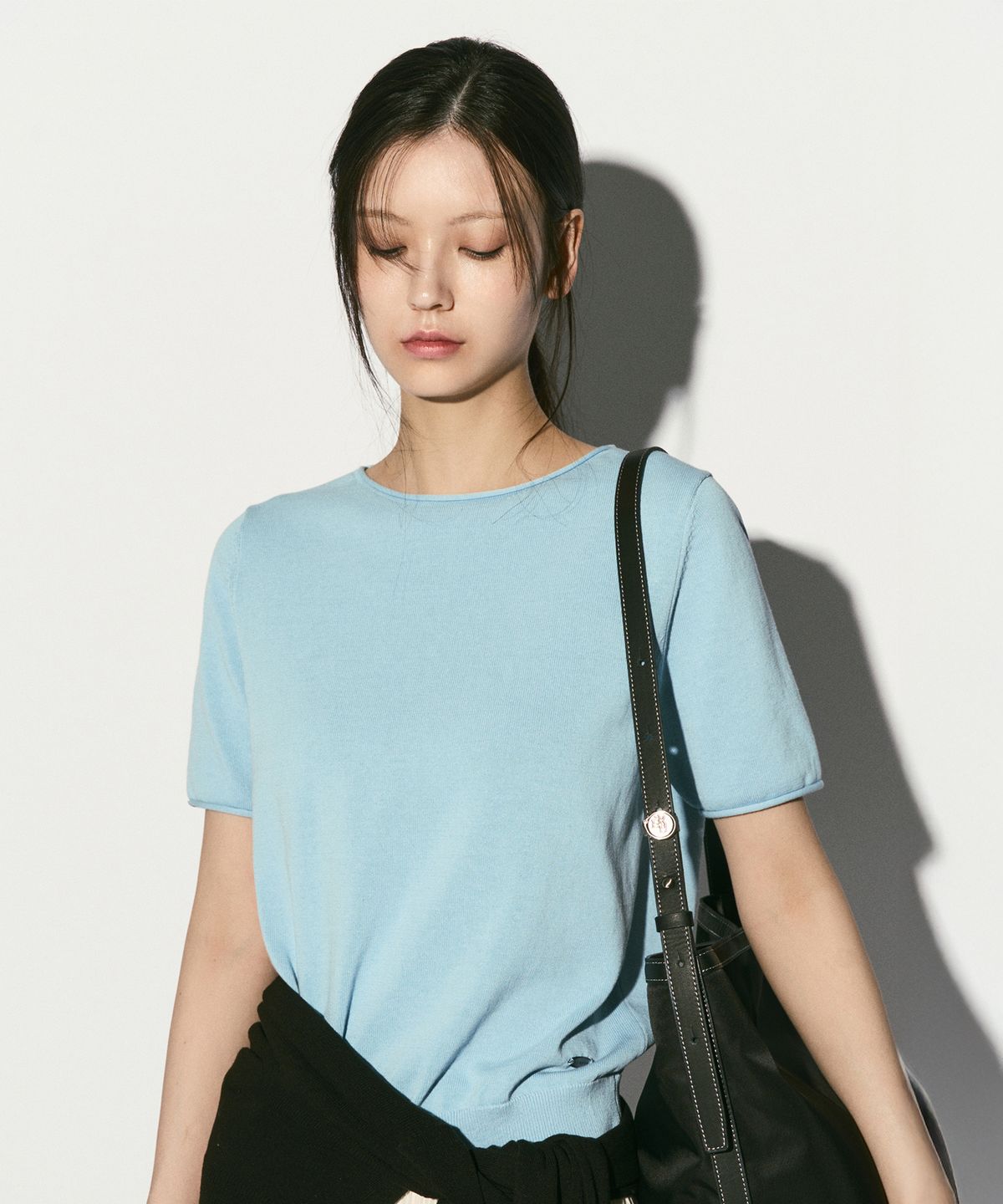 리이(RE RHEE) HALF SLEEVE KNIT TOP CLOUD