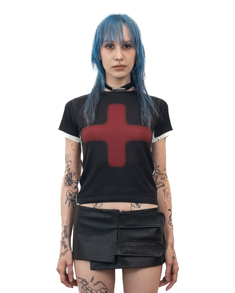 CROSS CROP SHORT SLEEVE BLACK