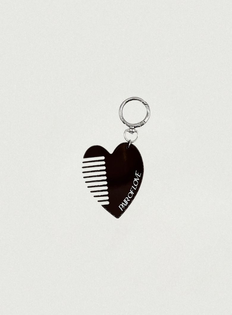VALENTINE HEART BRUSH KEYRING (BROWN)