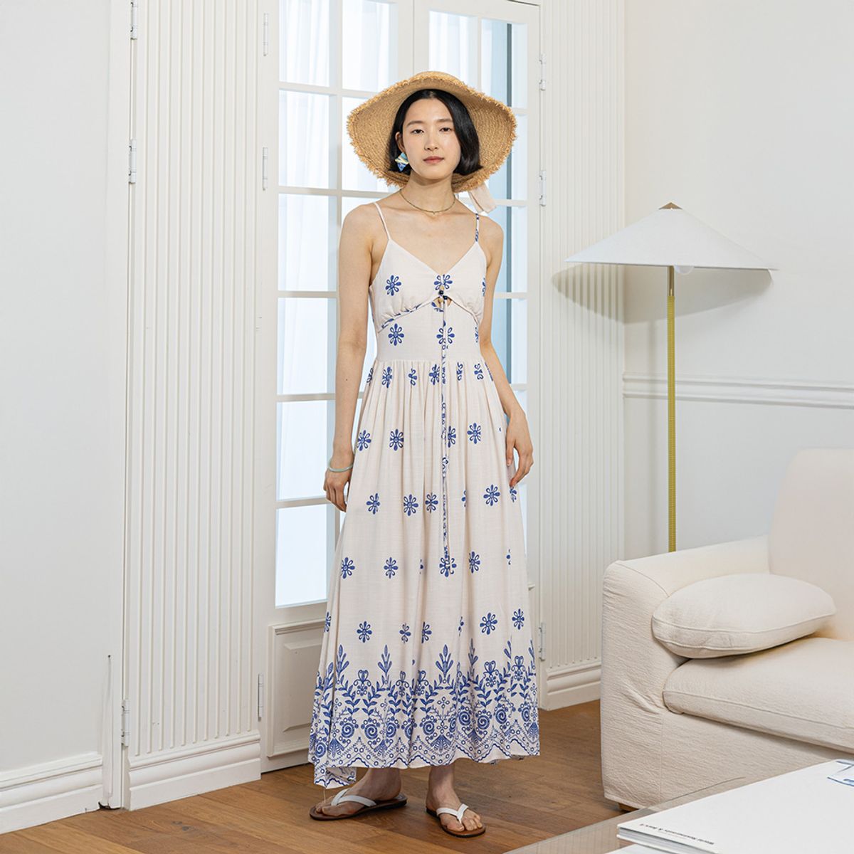 랭썬(LANGSON) LS_Blue flower dress_IVORY