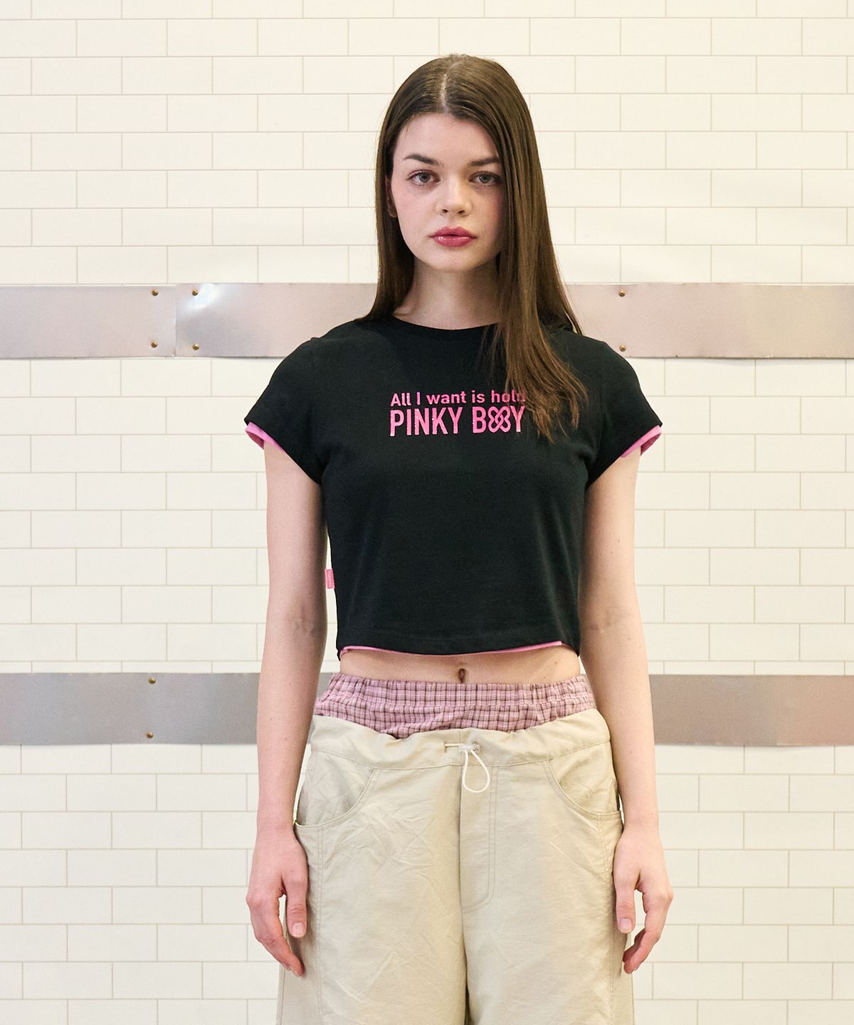매드핑크(MADPINK) PEARL SLIM T-SHIRT BLACK