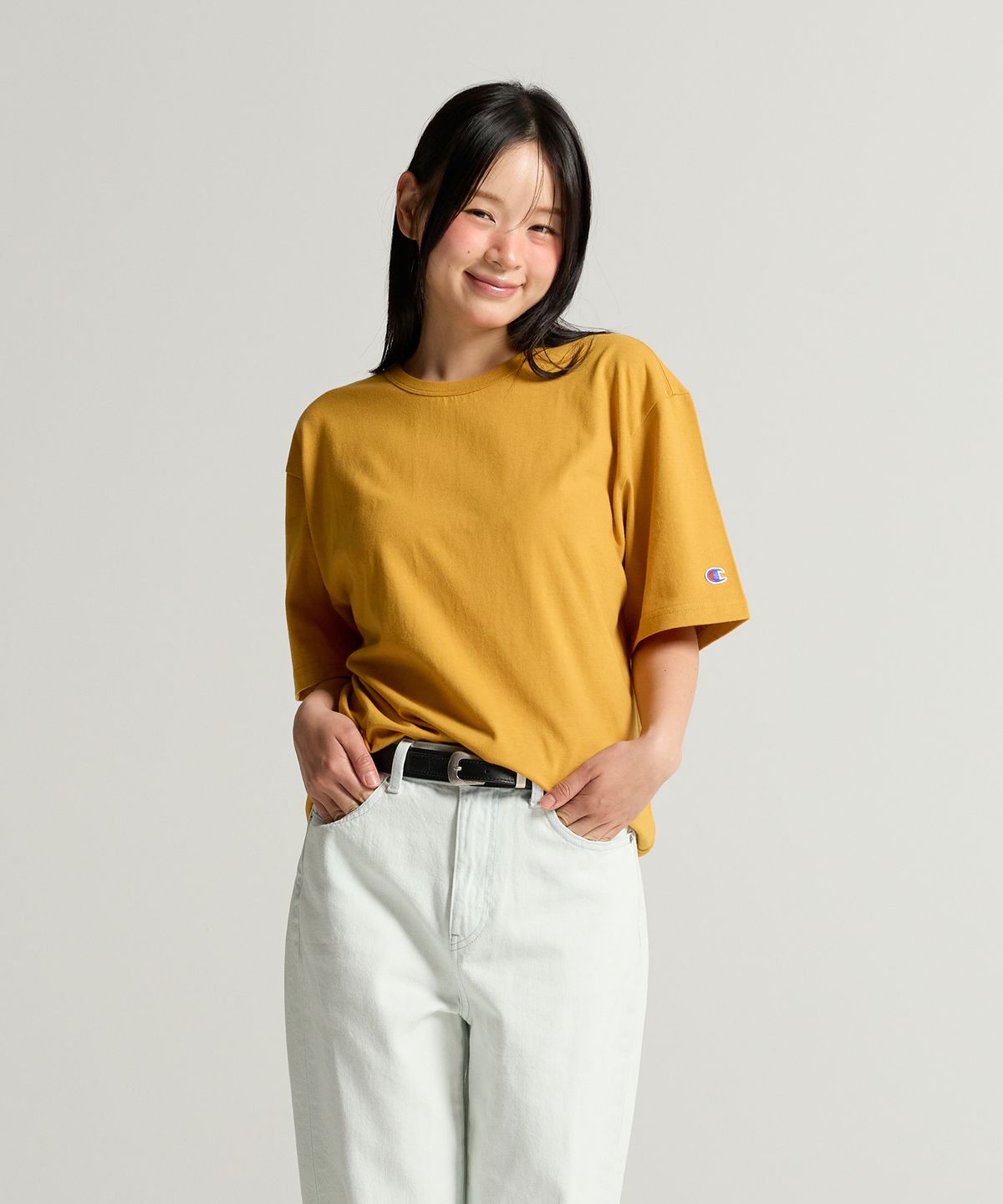 챔피온(CHAMPION) C로고 UNI 반팔 티셔츠 Mustard