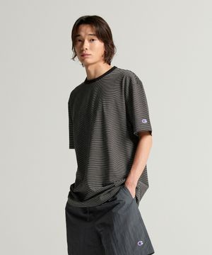 C로고 스트라이프 반팔 티셔츠 Black